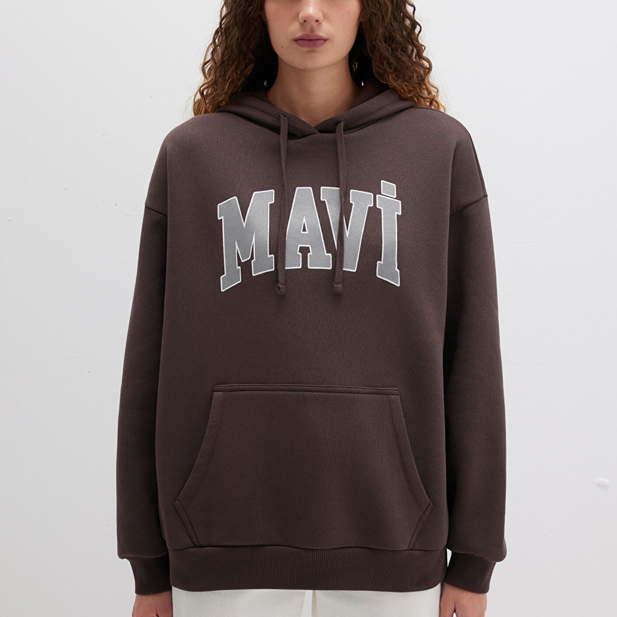 Mavi Mavi Logo Baskılı Kapüşonlu Kahverengi Sweatshirt 1600361-70222