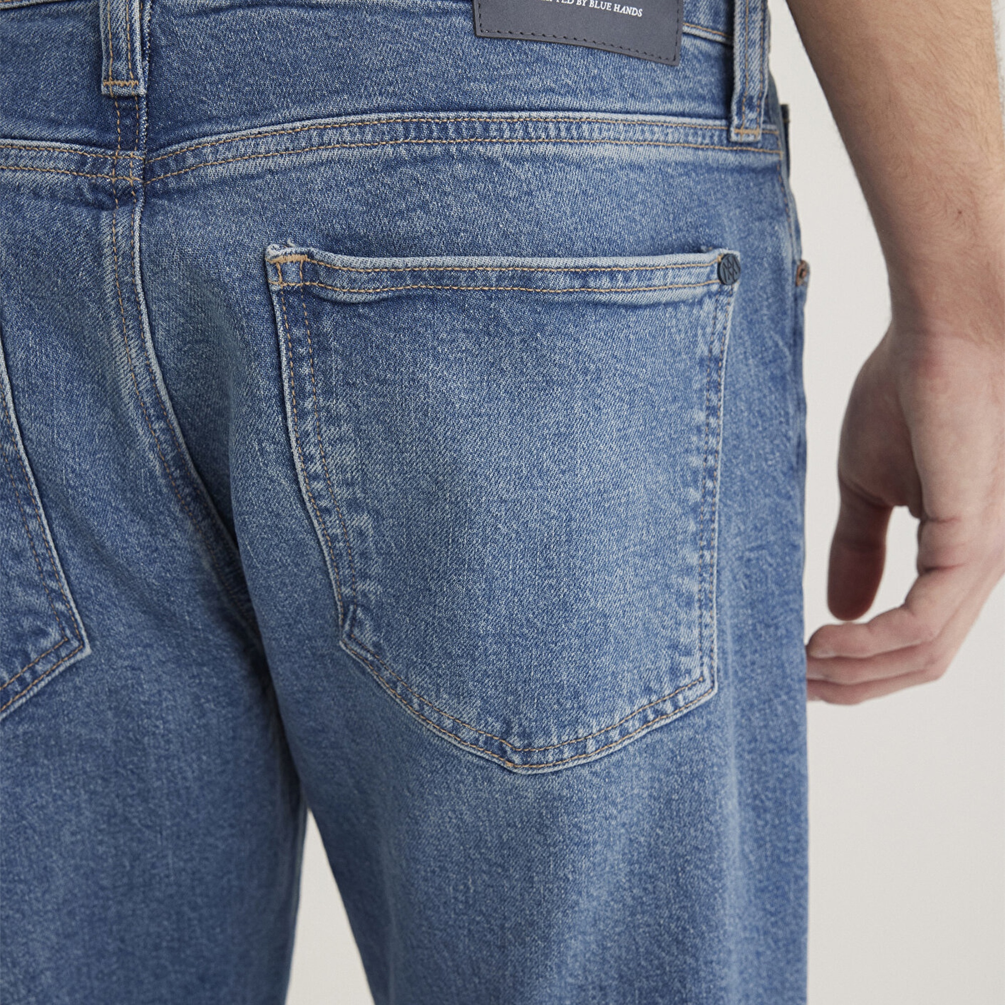 Mavi Milan Classic Denim Koyu Mavi Jean Pantolon 0081088541