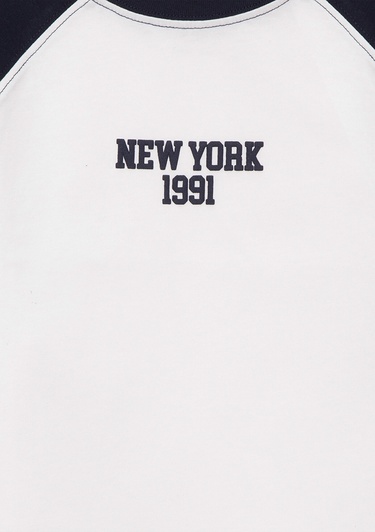  Mavi New York Baskılı Ekru Tişört Loose Fit / Bol Rahat Kesim 7610266-70057