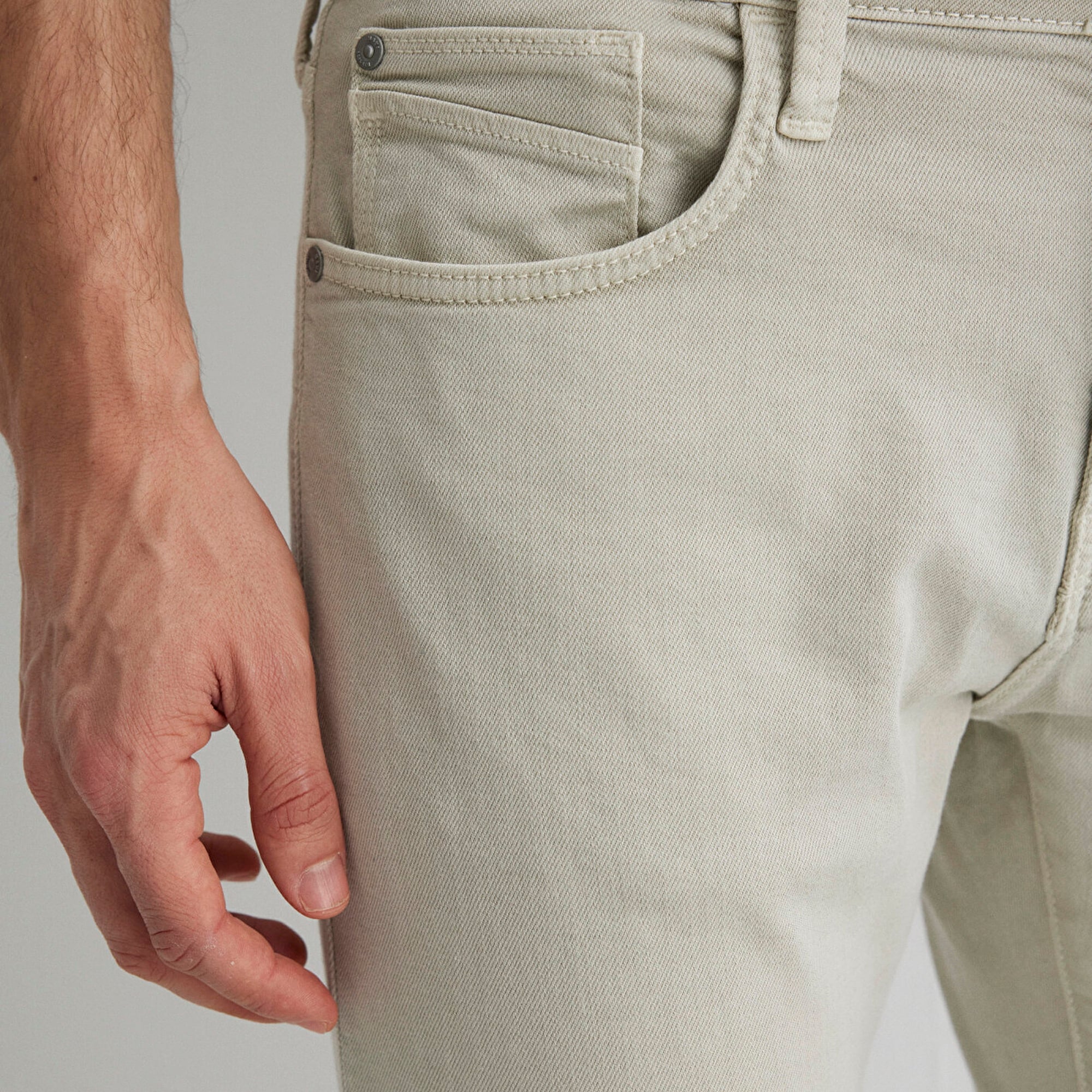 Mavi James Ekru Comfort Gabardin Pantolon 0042431024