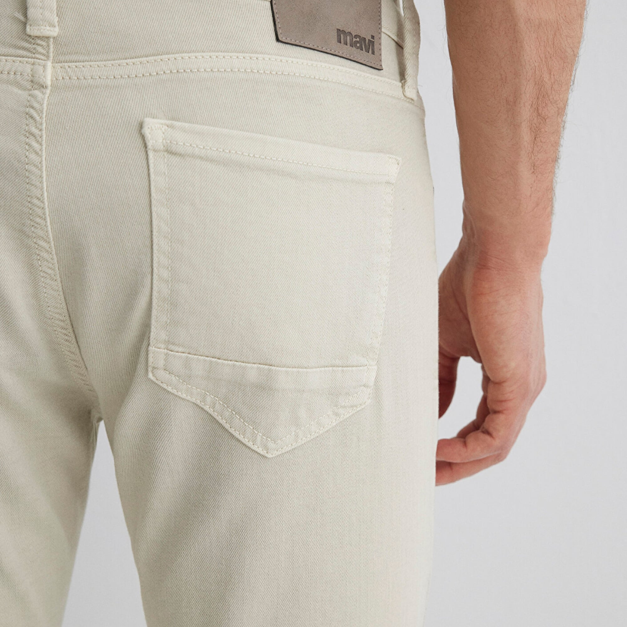 Mavi James Ekru Comfort Gabardin Pantolon 0042431024