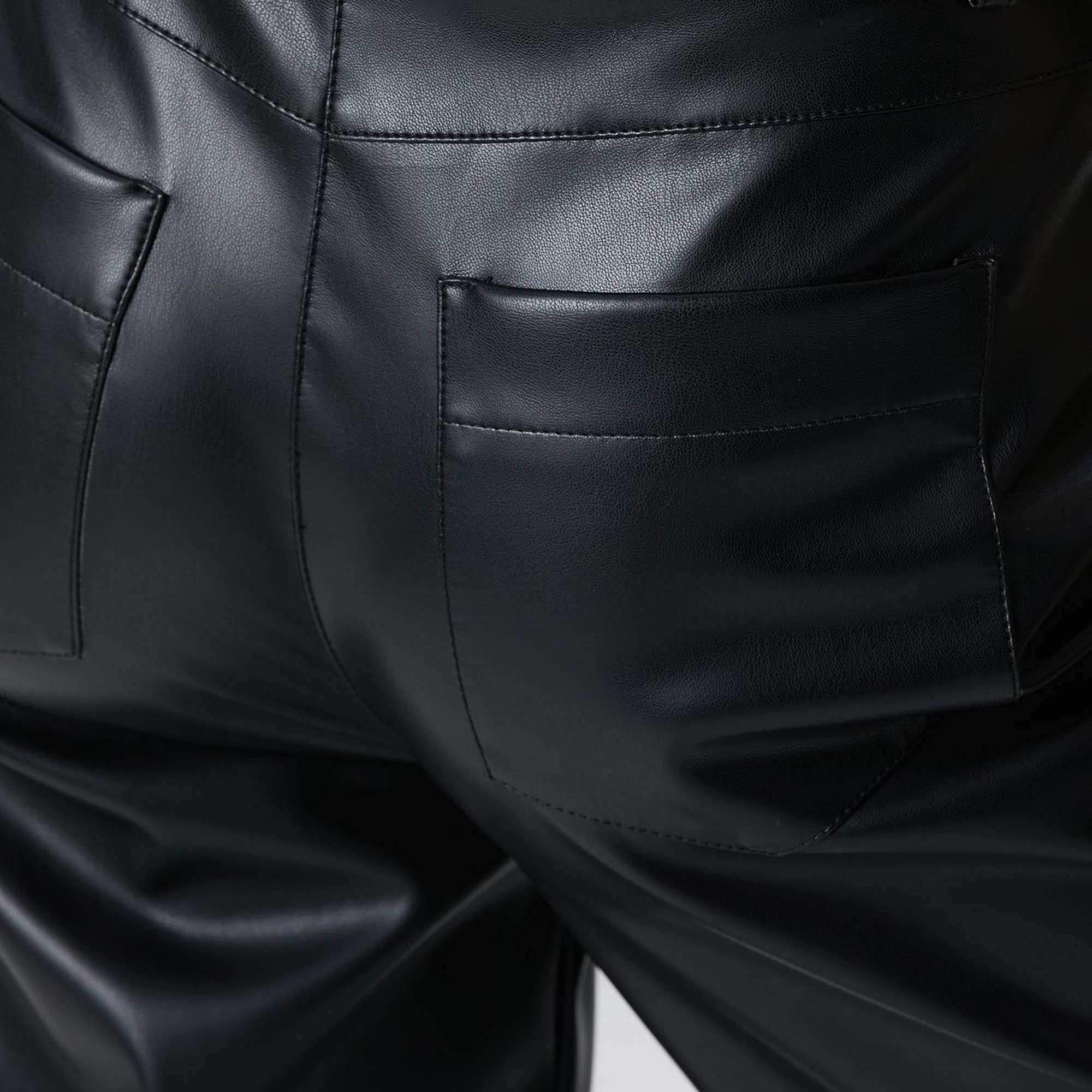 Network Kadın Siyah Kesik Detaylı Deri Pantolon