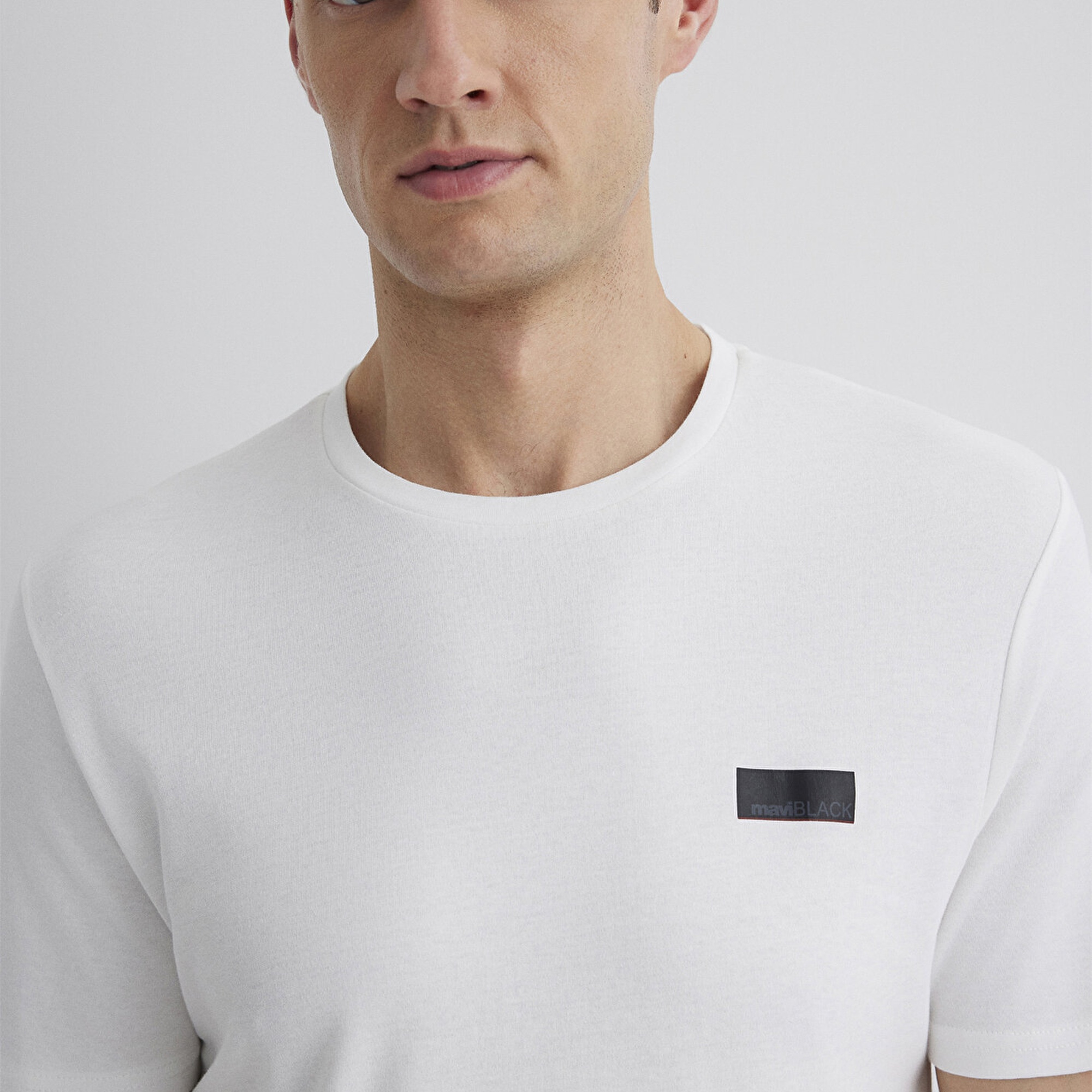 Mavi Mavi Black Baskılı Beyaz Tişört Slim Fit / Dar Kesim 0611401-70057