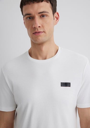  Mavi Mavi Black Baskılı Beyaz Tişört Slim Fit / Dar Kesim 0611401-70057