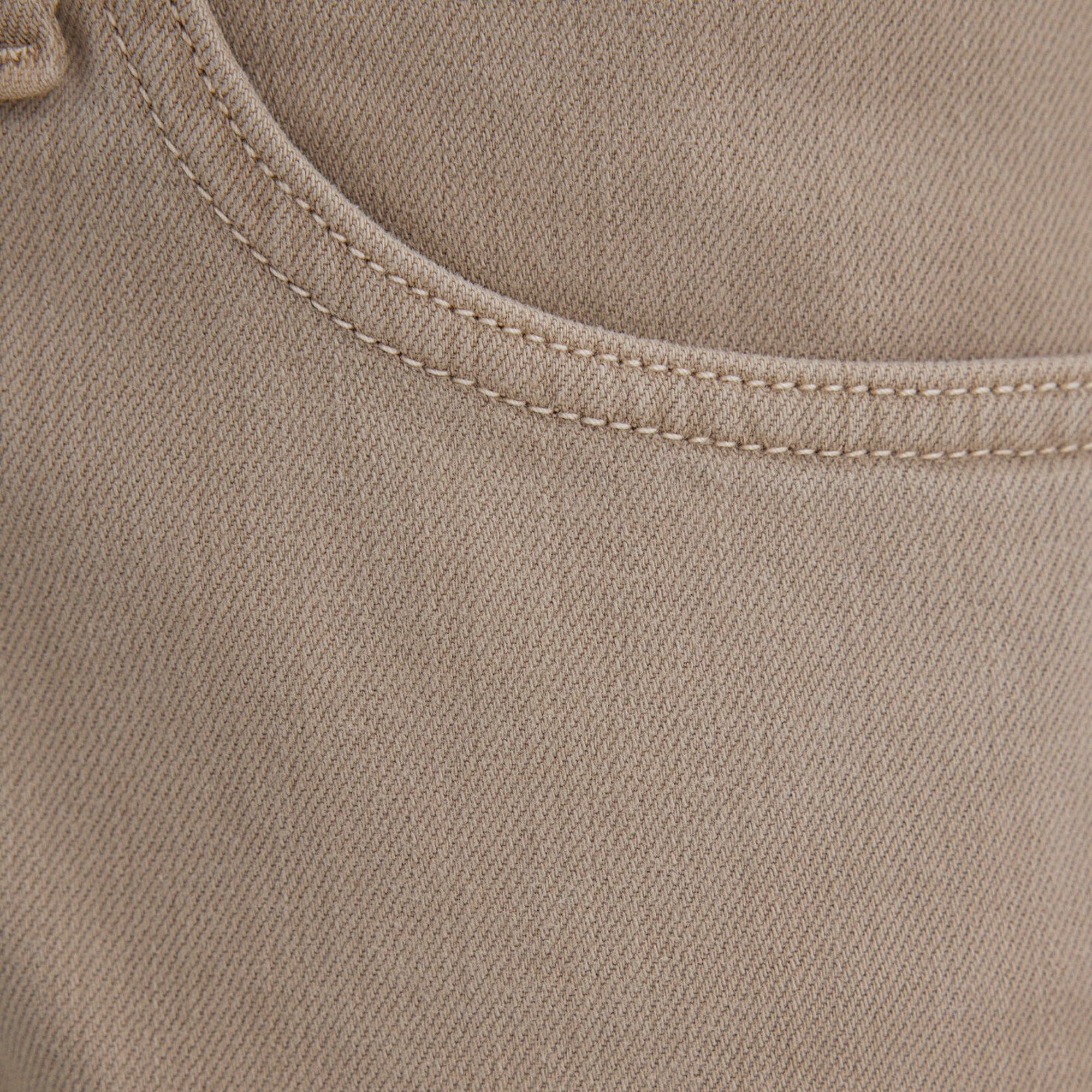 Mavi Jake Koyu Bej Comfort Gabardin Pantolon 0042286571