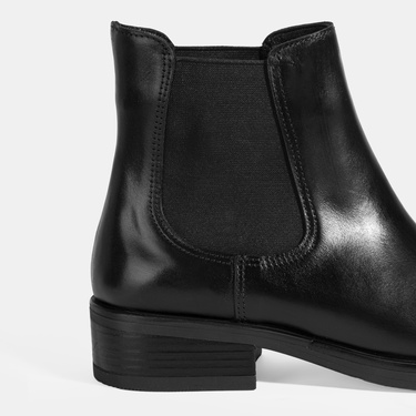  Kadın Siyah Lastikli Deri Chelsea Bot