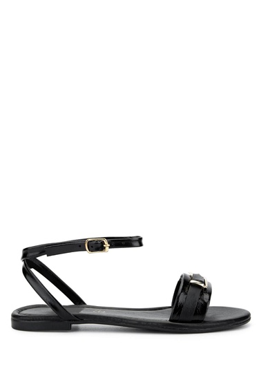  Tamer Tanca Kadın Hakiki Deri Siyah Rugan Düz Sandalet