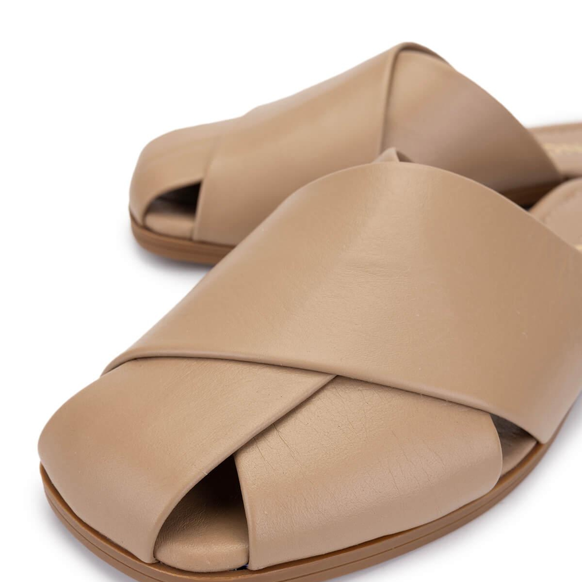 Tamer Tanca Kadın Hakiki Deri Bej Topuklu Terlik