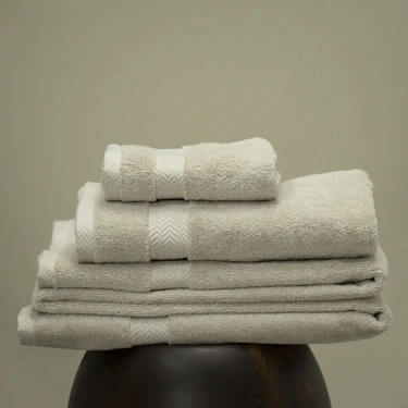  Qua Home Laure Penye Pamuk Yüz Havlusu Ekru 50x90 cm