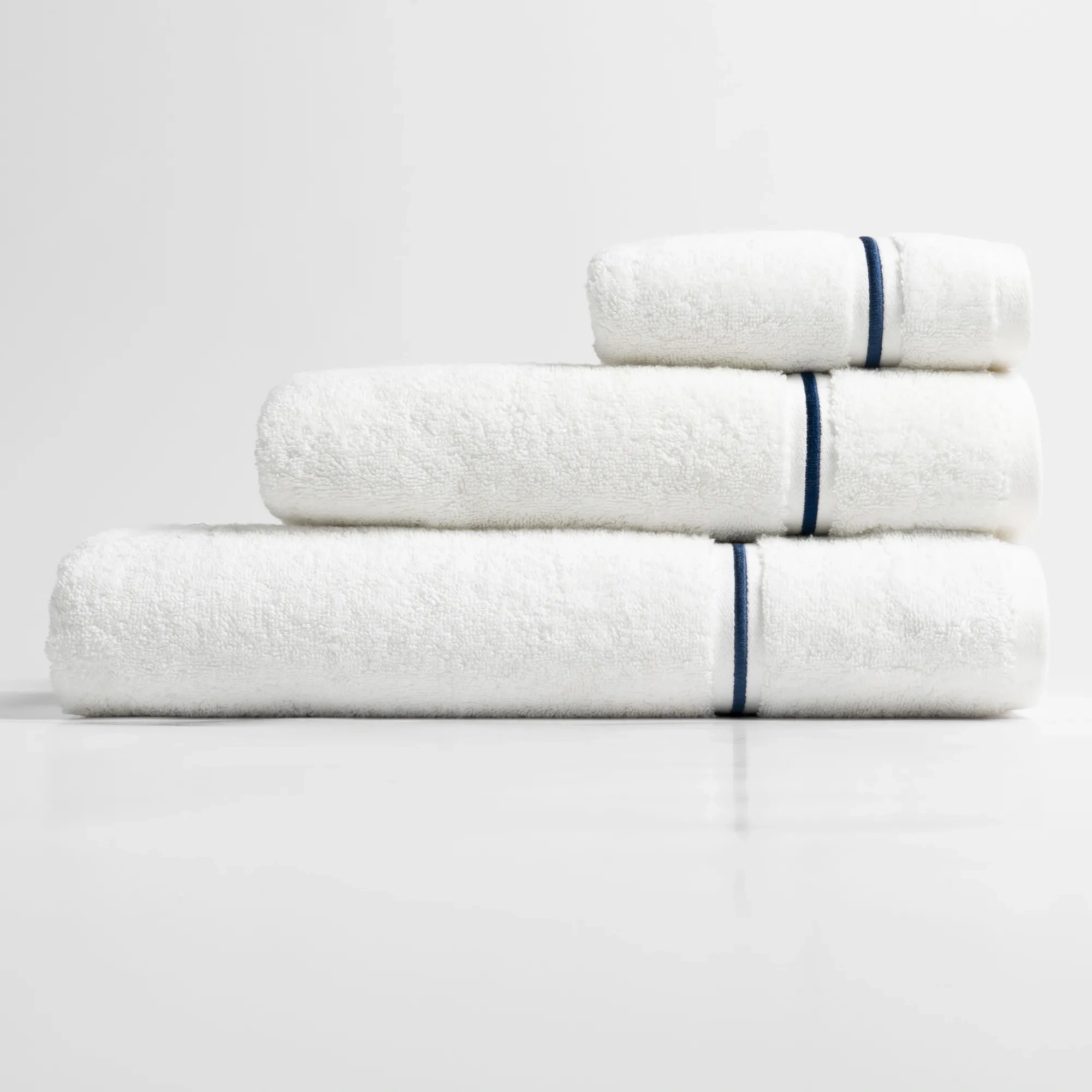 Qua Home Petunia Pima Pamuk Yüz Havlusu Beyaz Lacivert 50x90 cm