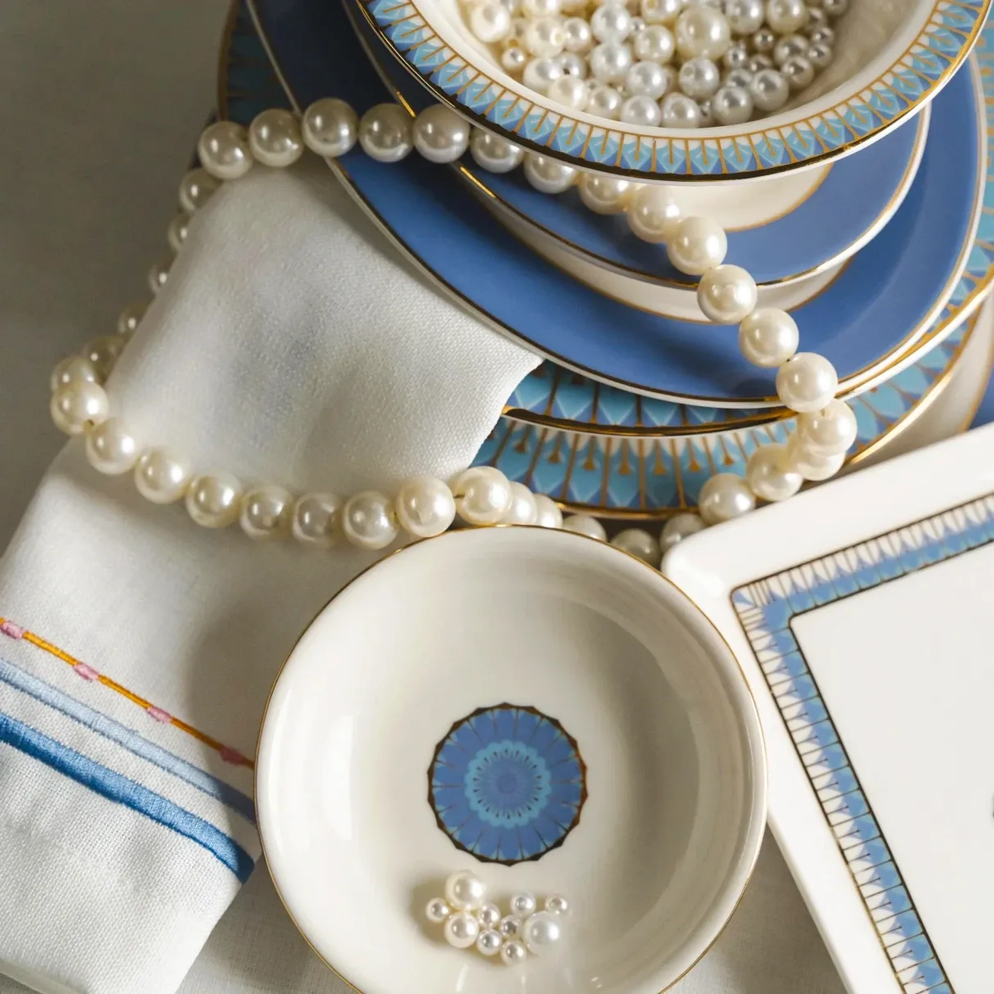 Qua Home Giselle Mavi Gold Servis Kasesi 11 cm