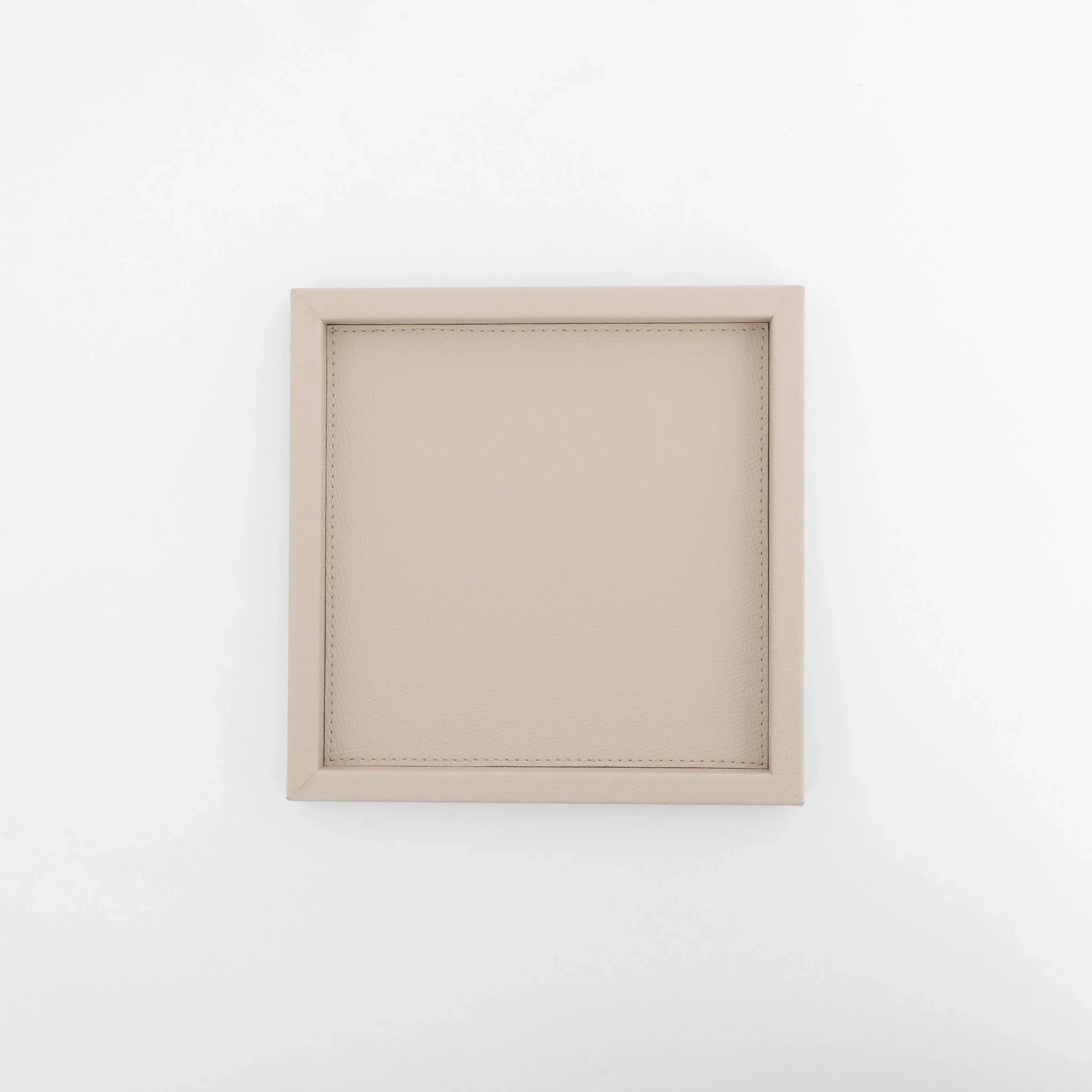 Qua Home Rita Dekoratif Deri Tepsi Krem 22x22x2,5 cm