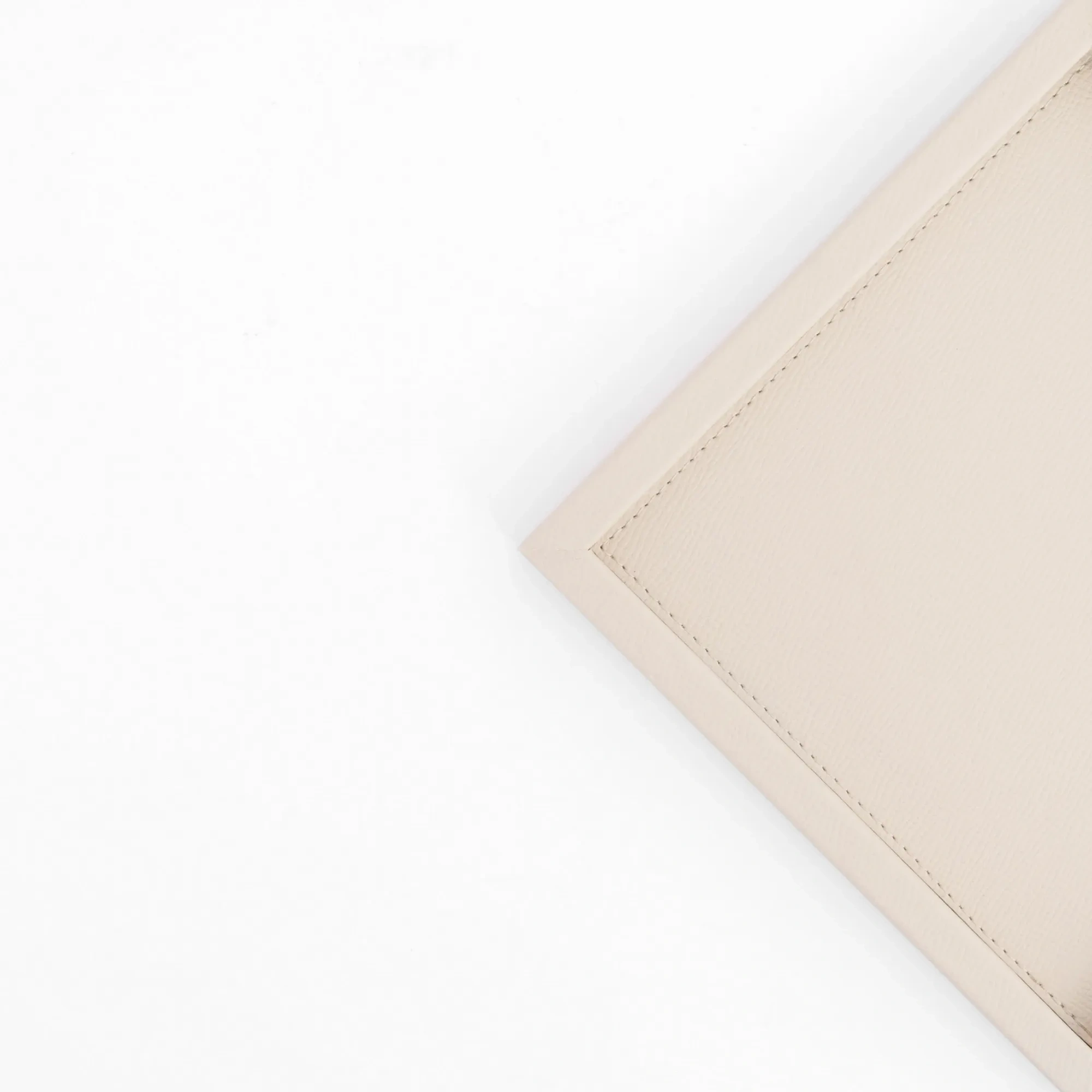 Qua Home Rita Dekoratif Deri Tepsi Krem 22x22x2,5 cm