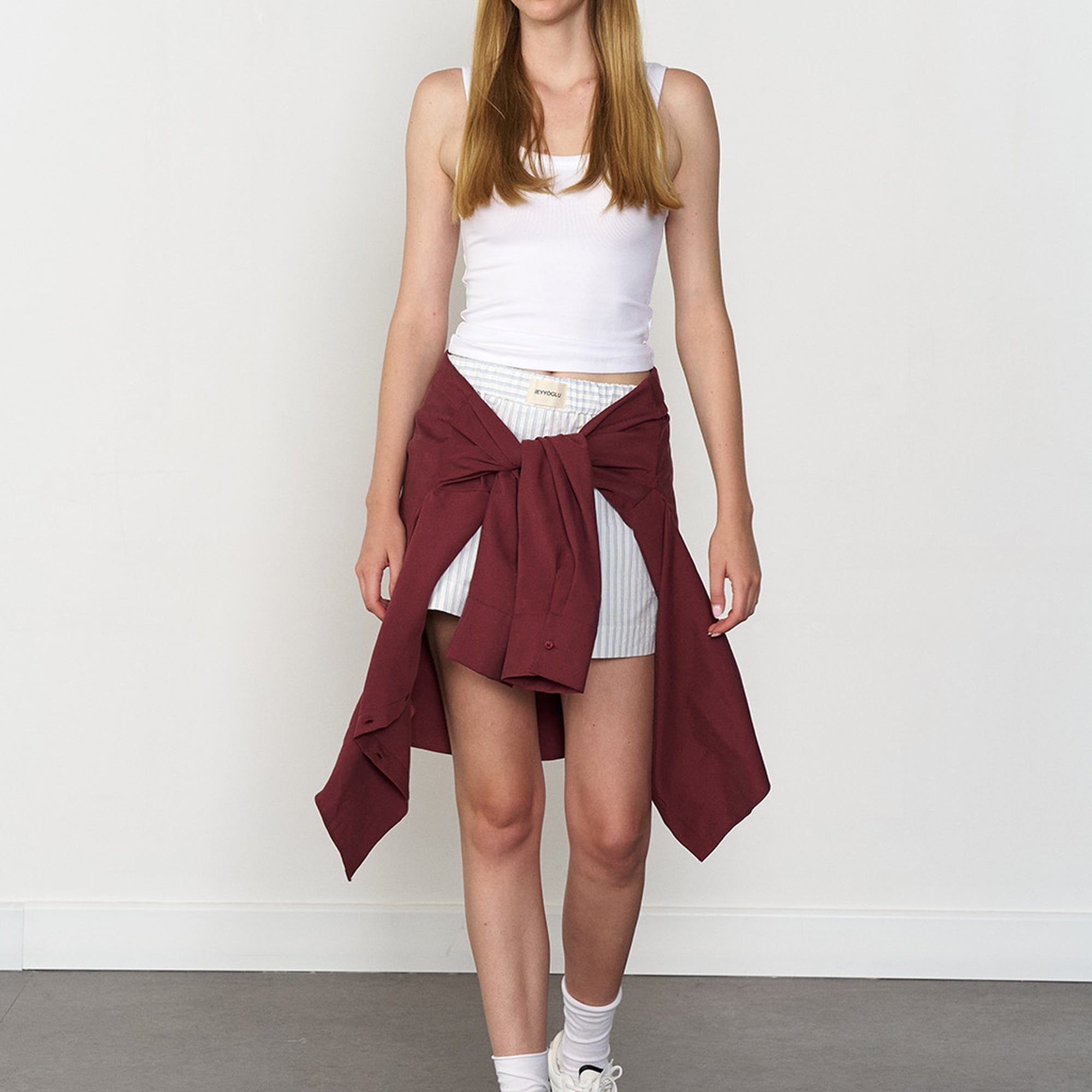 Beli Lastikli Çizgili Şort