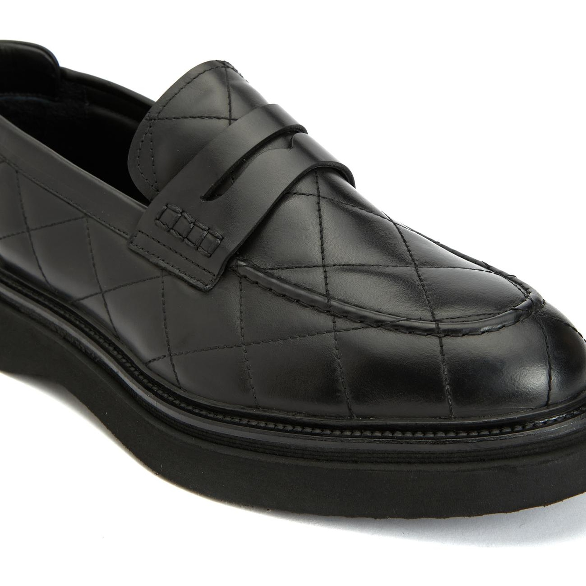 Divarese Erkek Siyah Dikiş Detaylı Deri Loafer