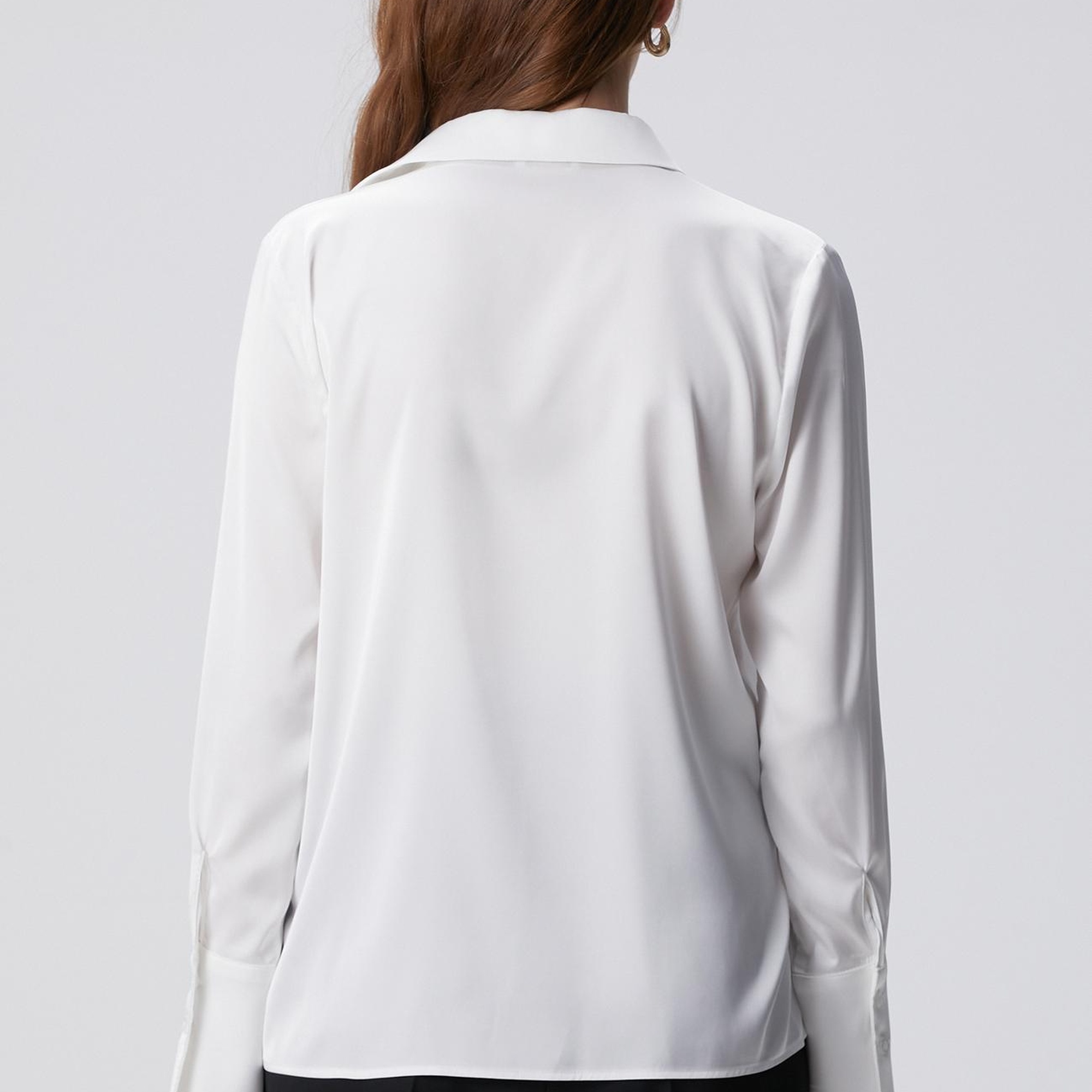 Network Kadın Kırık Beyaz Geniş Manşetli Saten Gömlek