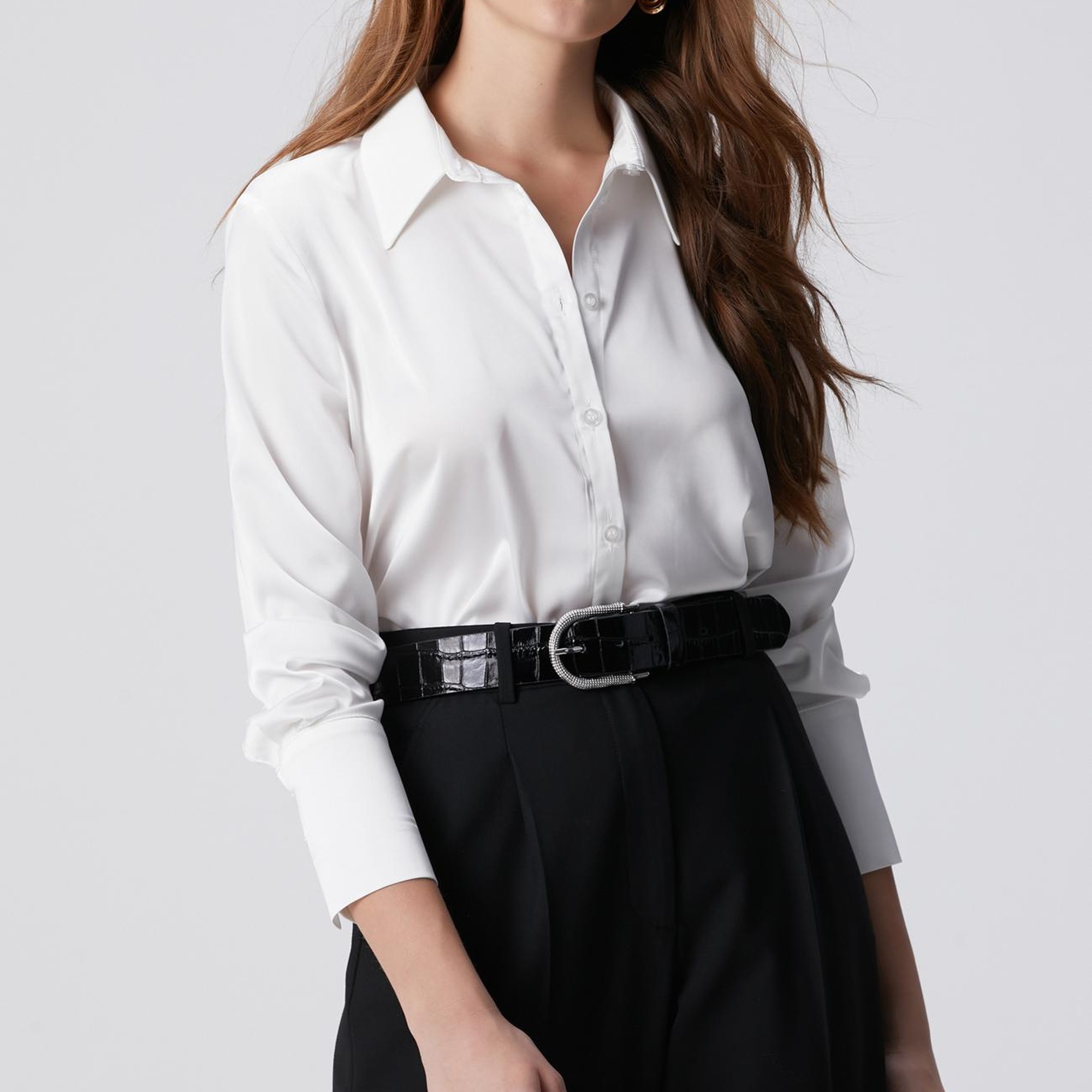 Network Kadın Kırık Beyaz Geniş Manşetli Saten Gömlek