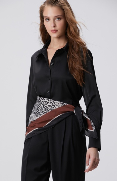  Network Kadın Siyah Geniş Manşetli Saten Gömlek