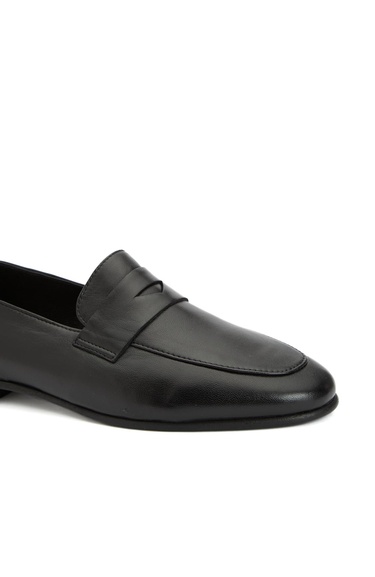  George Hogg Kadın Siyah Kuşak Detaylı Deri Loafer