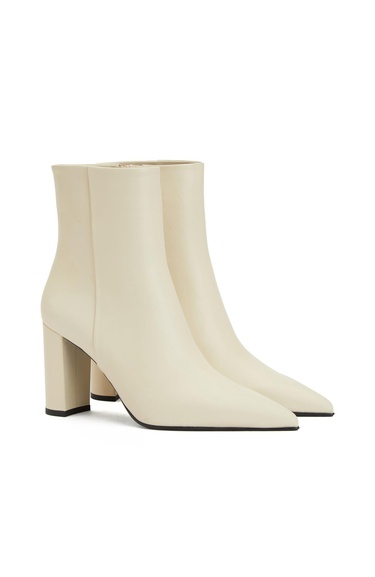  George Hogg Kadın BOT