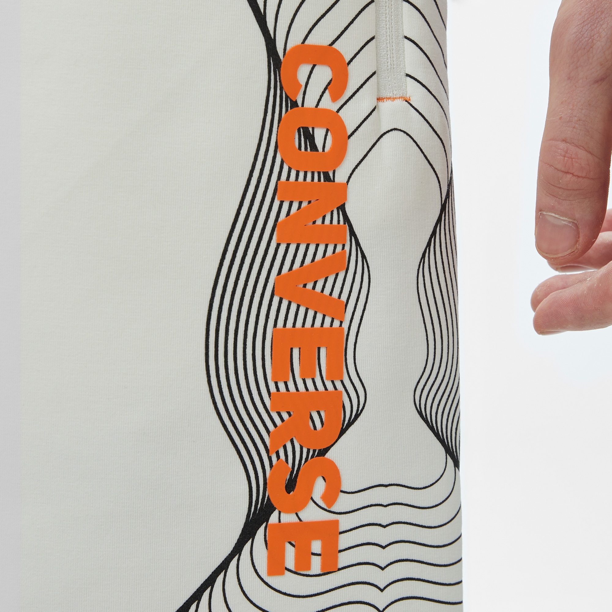 Converse Baskılı Erkek Oversize Fit Beyaz Şort