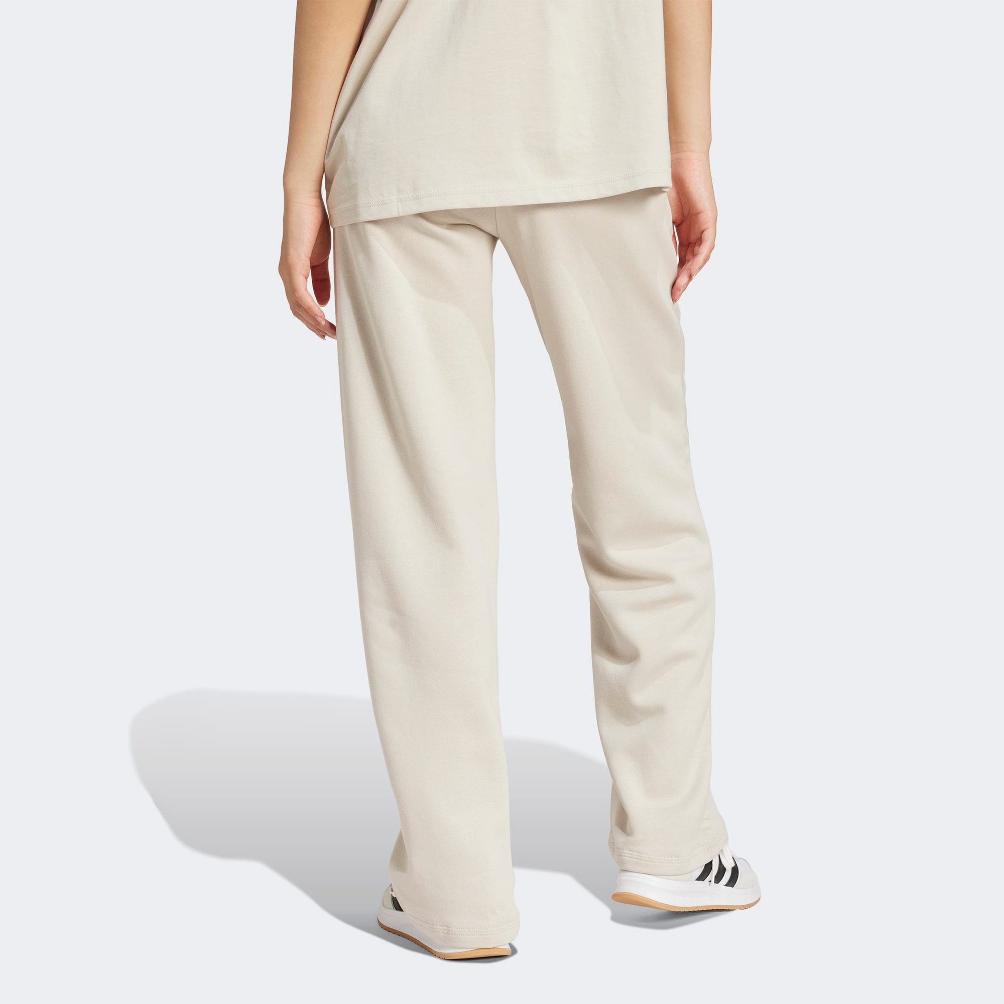 adidas Essentials Small Logo Feel Cozy Open Hem Kadın Bej Eşofman Altı