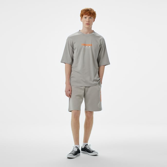  Converse Baskılı Erkek Oversize Fit Gri Şort