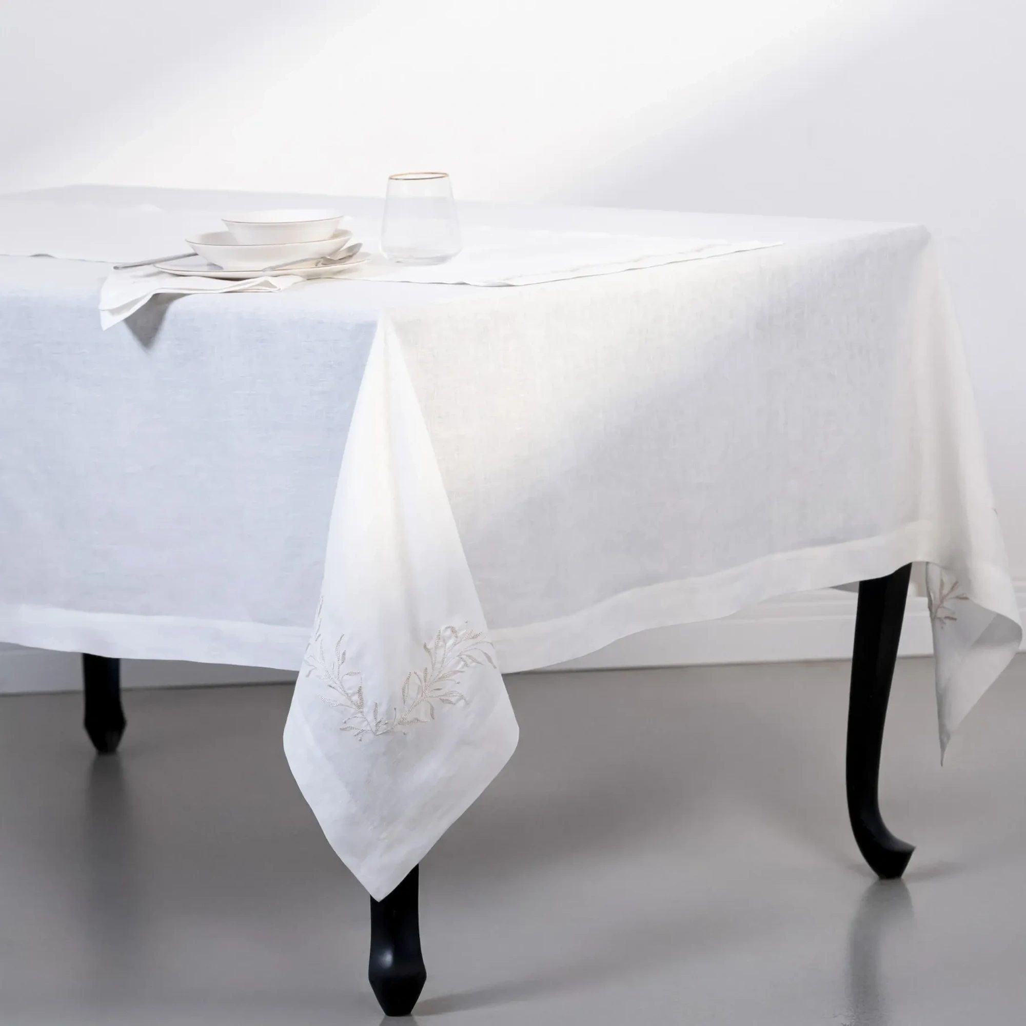 Petite %100 Keten Beyaz Masa Örtüsü 150x200 cm