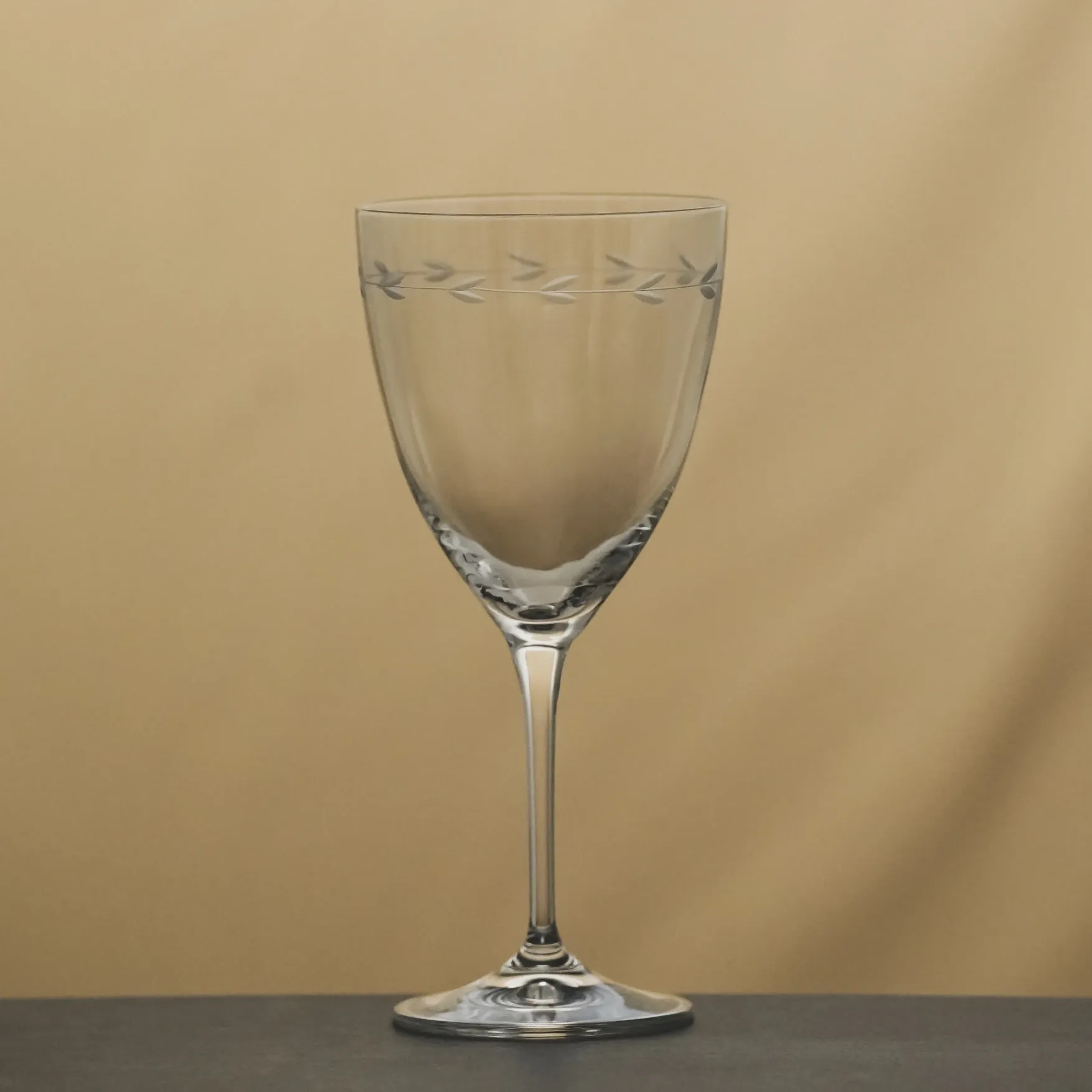  Rythym Kristal Kırmızı Şarap Kadehi 400 cc