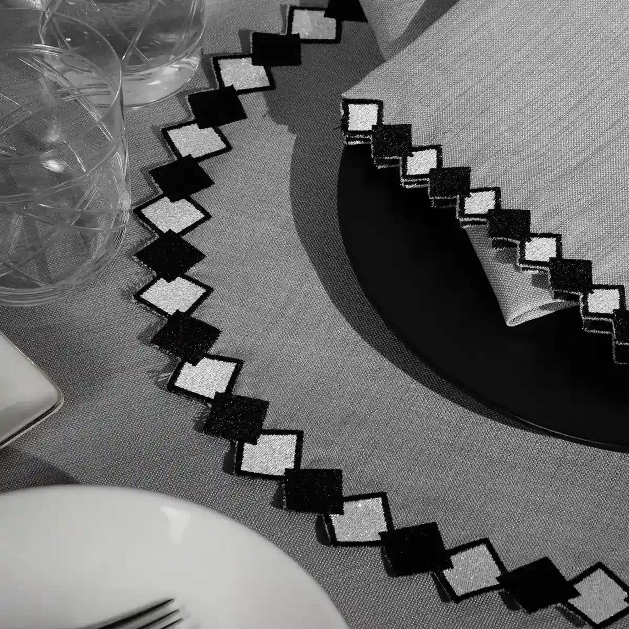 Qua Home Matilda Amerikan Servis Gri 40x40 cm