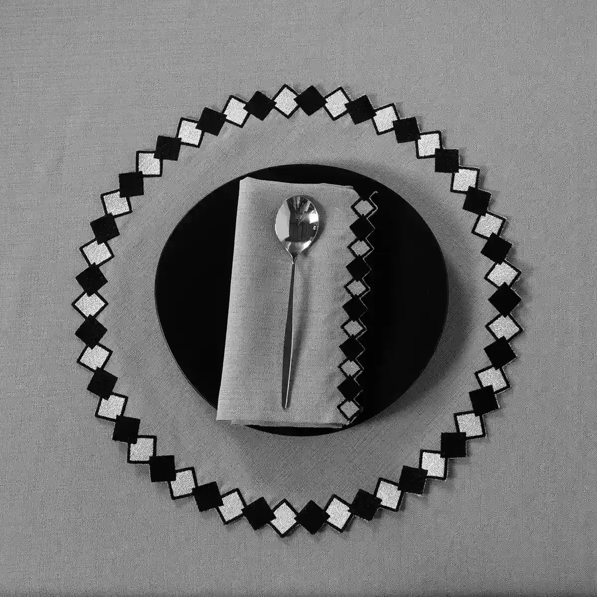 Qua Home Matilda Amerikan Servis Gri 40x40 cm