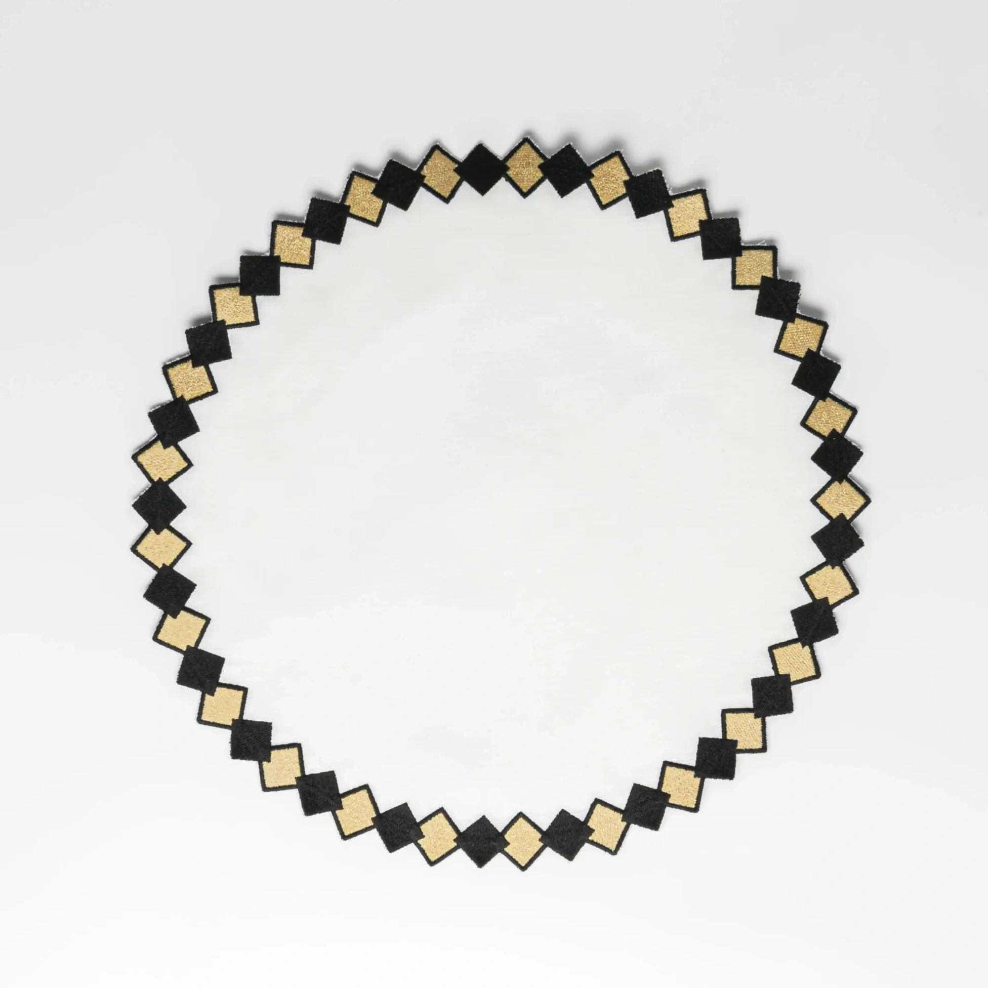 Qua Home Matilda Amerikan Servis Beyaz 40*40 cm