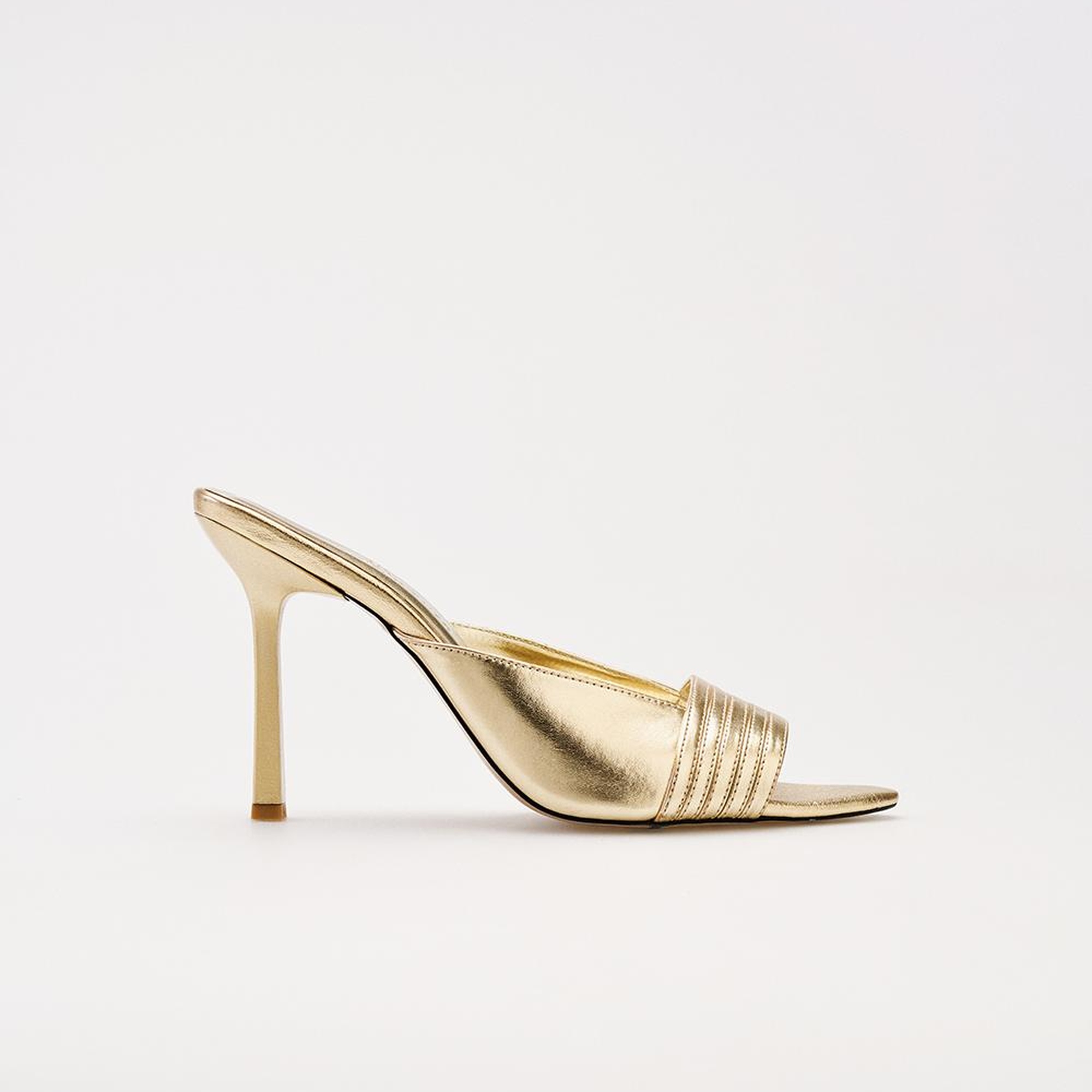 Altın Renk Terlik 0005