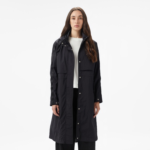  Lacoste Kadın Kapüşonlu Siyah Mont