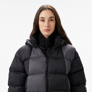  Lacoste Kadın Kapüşonlu Renk Bloklu Siyah Mont