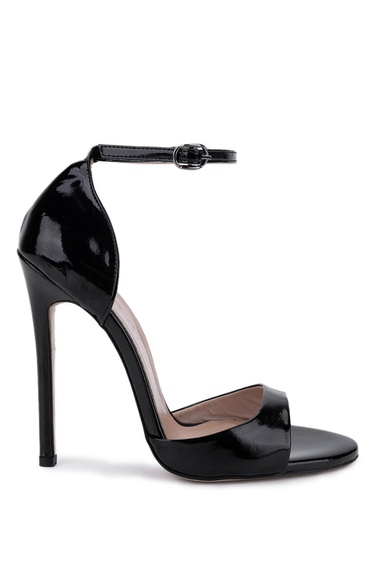  Tamer Tanca Kadın Hakiki Deri Siyah Rugan Topuklu Ayakkabı