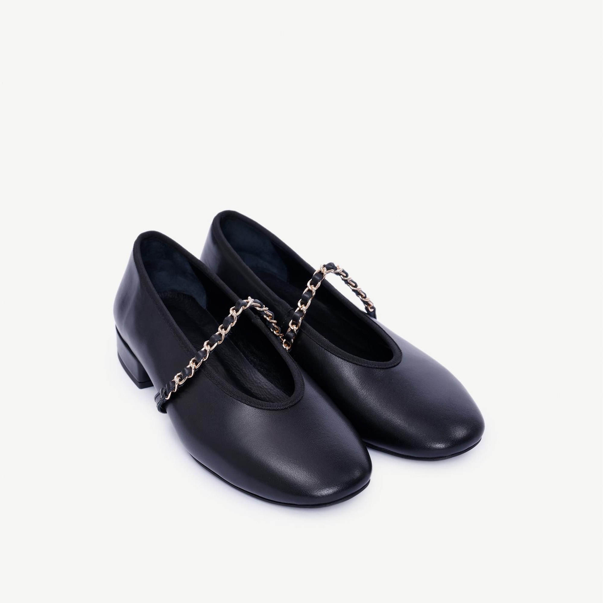 YARGICI Zincir Detaylı Deri Babet