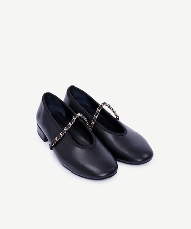  YARGICI Zincir Detaylı Deri Babet