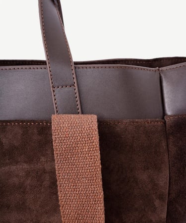  YARGICI Kolon Detaylı Süet Deri Omuz Çantası