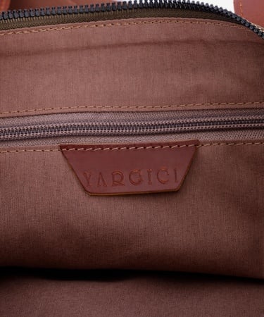  YARGICI Cep Detaylı Deri Garnili Orta Boy Omuz Çantası