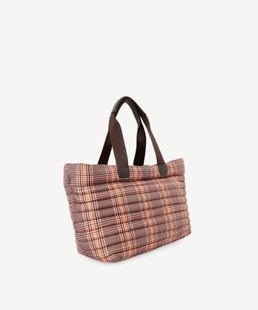  YARGICI Ekose Desenli Kapitone Kumaş Omuz Çantası