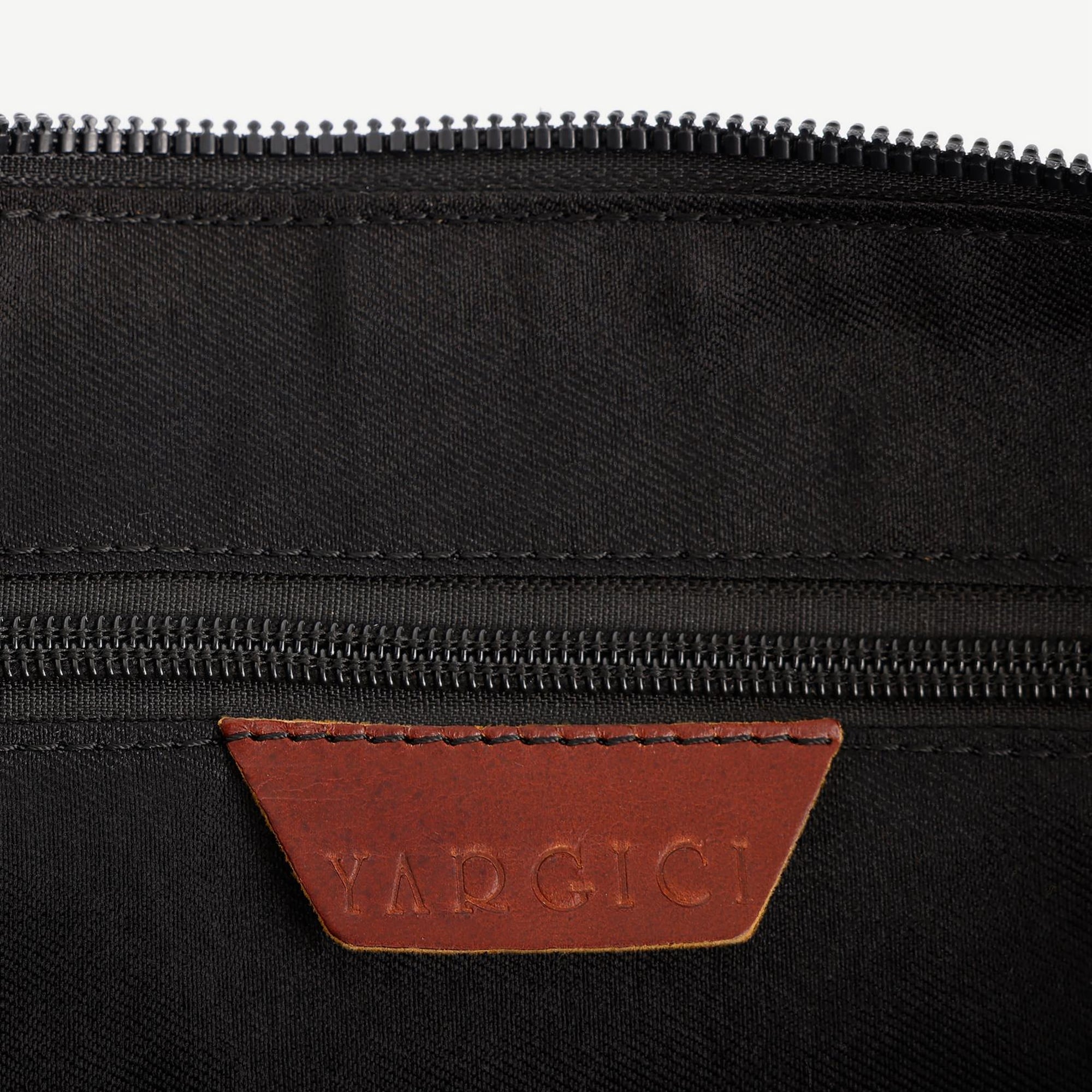 YARGICI Cep Detaylı Deri Garnili Büyük Boy Omuz Çantası