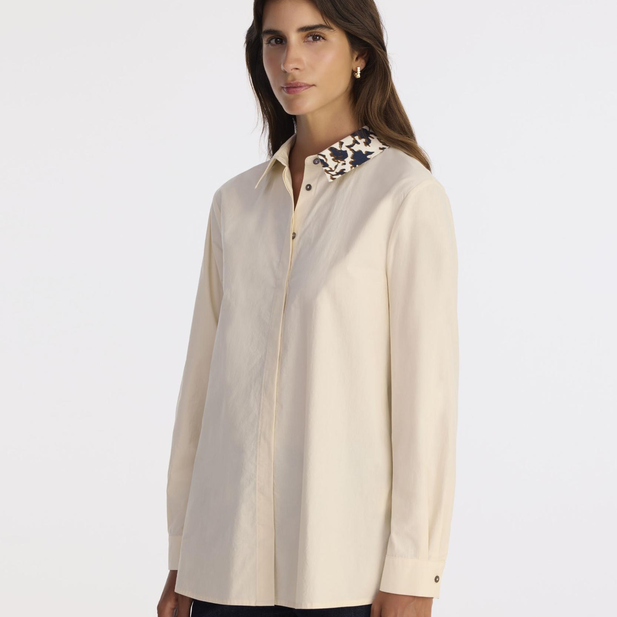 YARGICI Geniş Gömlek Yaka Uzun Kol Gömlek