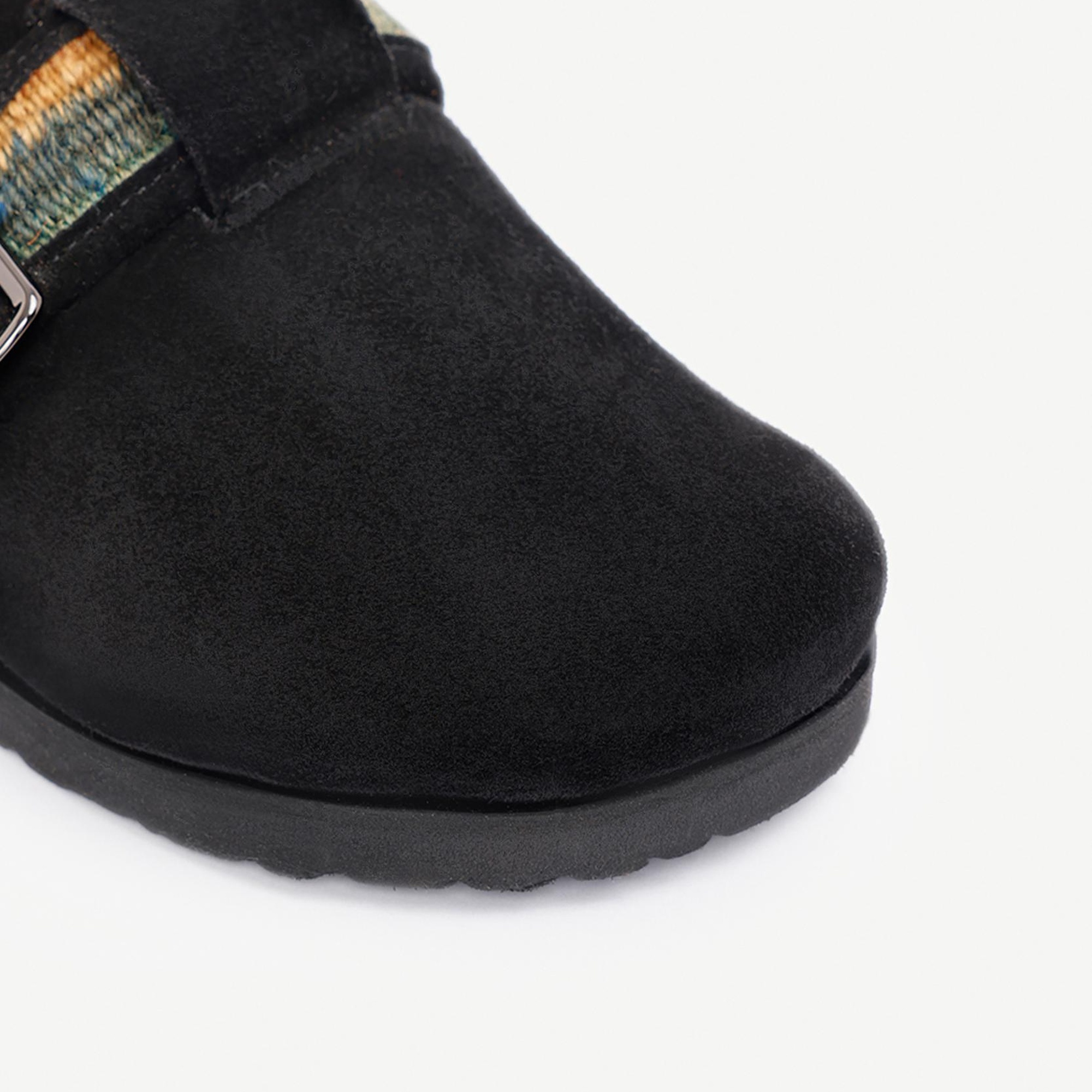 YARGICI Şerit Detaylı Deri Terlik