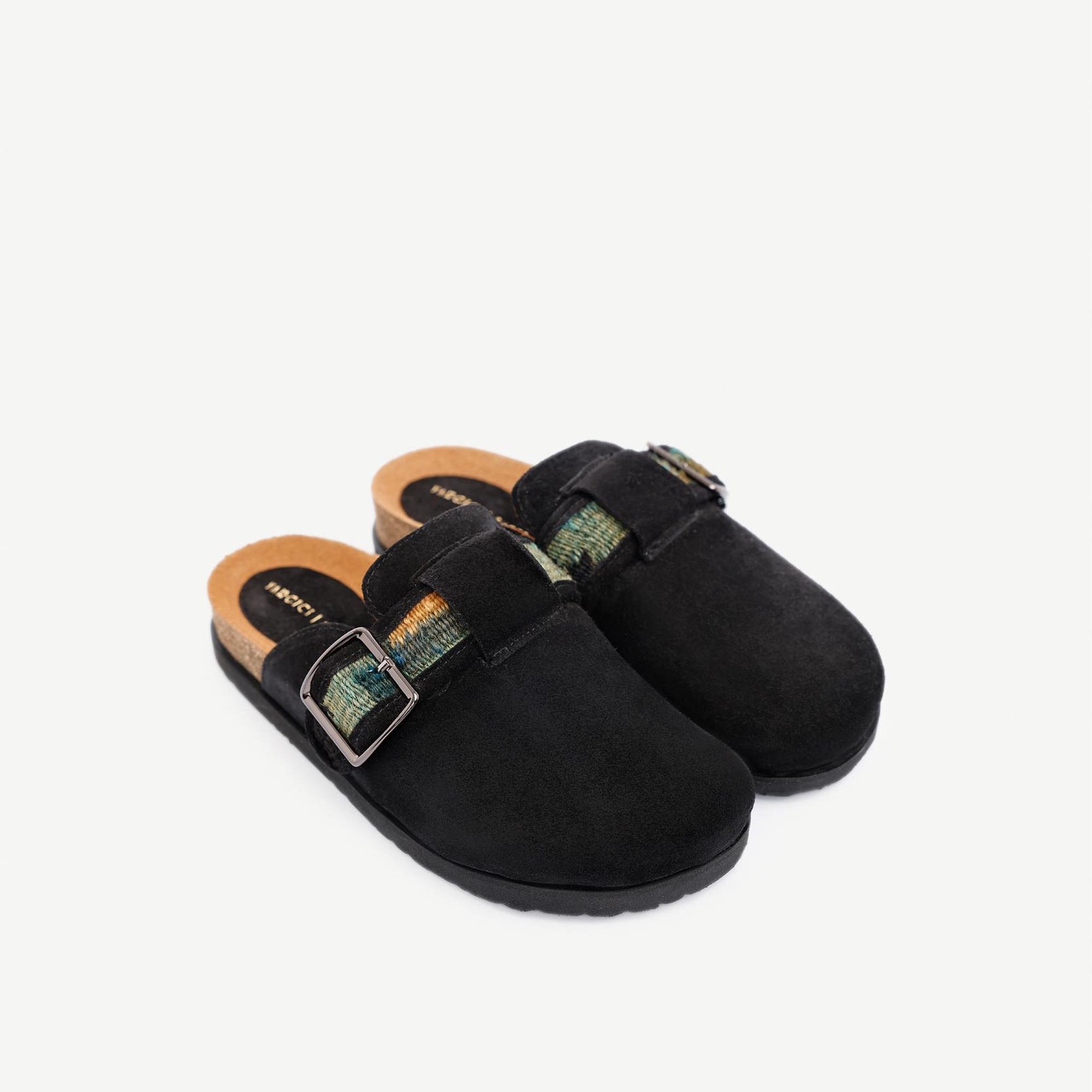 YARGICI Şerit Detaylı Deri Terlik