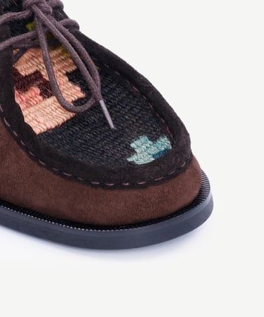  YARGICI Desen Detaylı Bağcıklı Deri Düz Ayakkabı