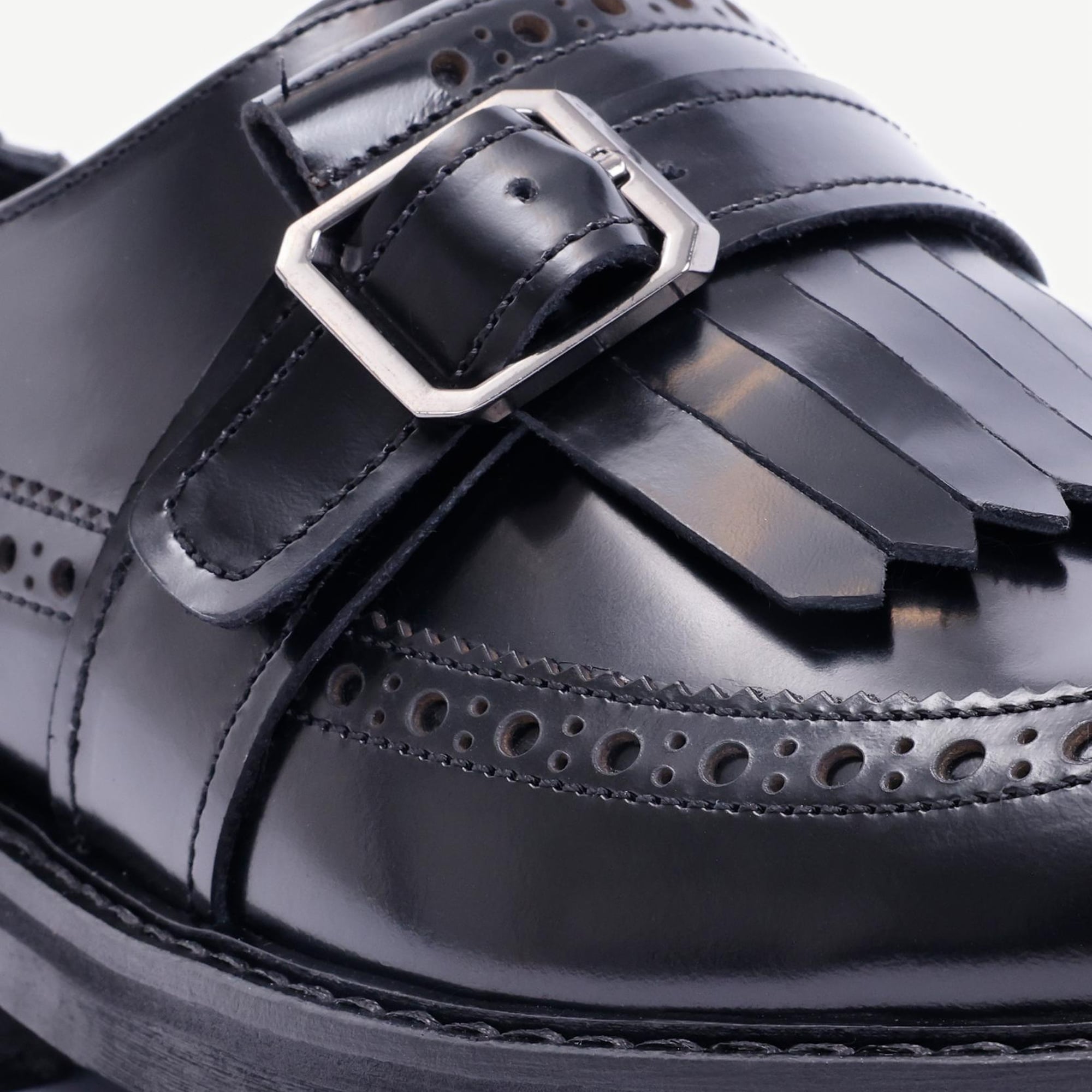 YARGICI Püskül Detaylı Deri Düz Ayakkabı