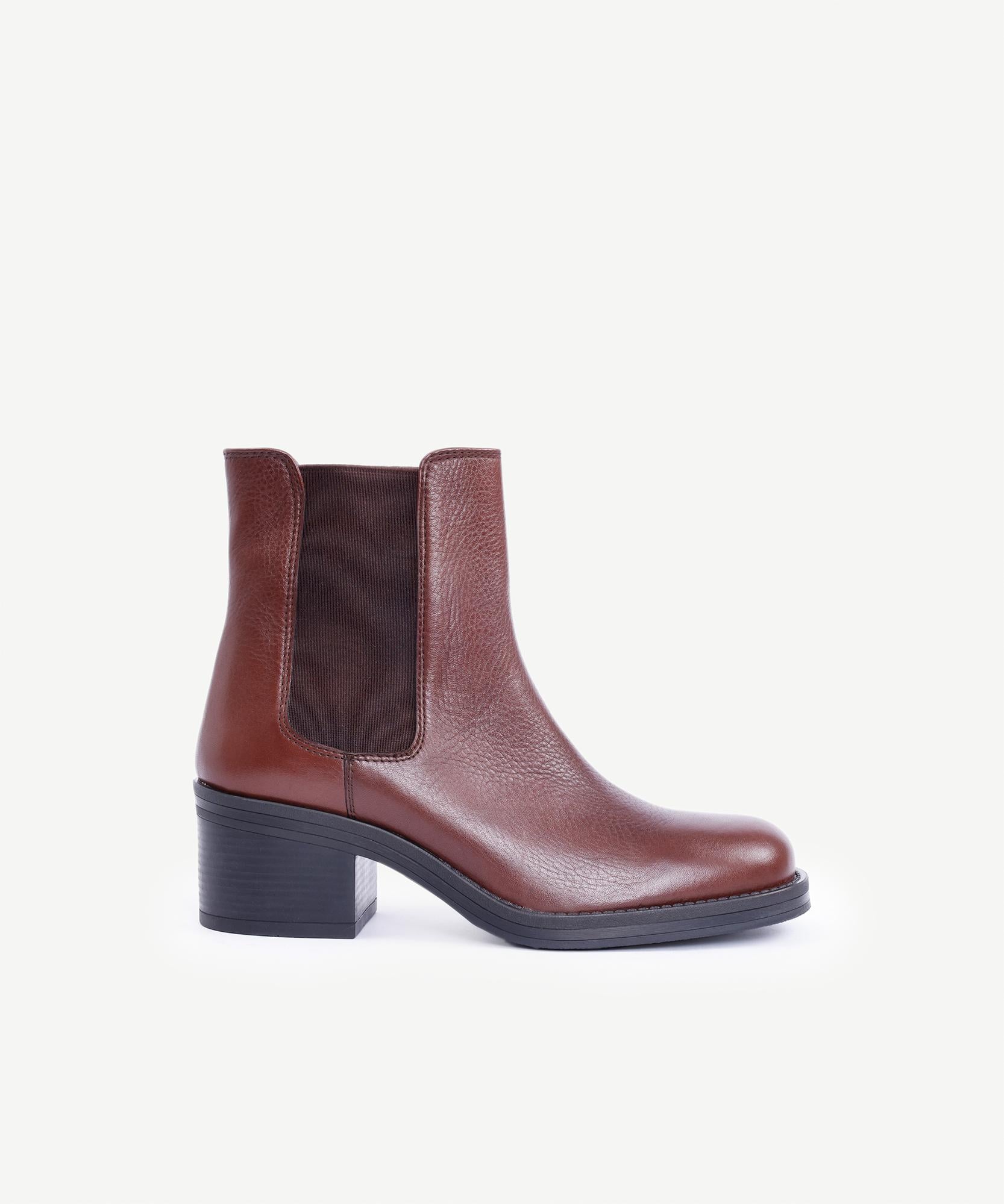  YARGICI Lastikli Topuklu Deri Bot