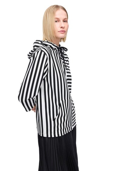  Febes Siyah Renk Regular Fit Yuvarlak Yaka Takma Kol Eşofman