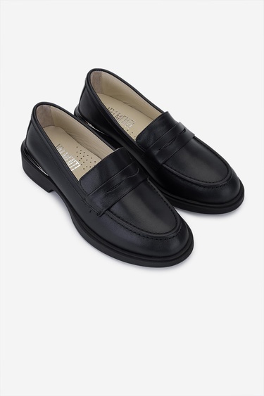  Valmenti Kadın Siyah Deri Loafer Ayakkabı